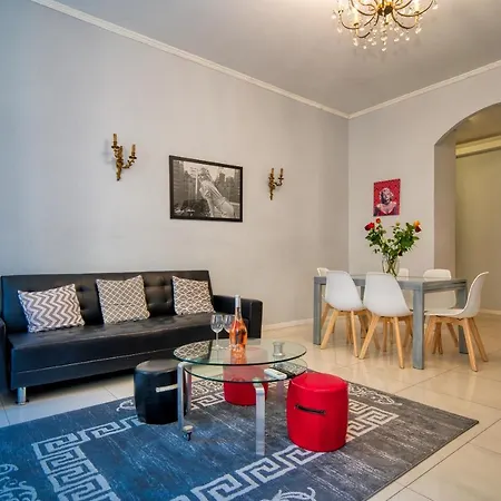 Lusso 5 Beds ニース