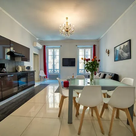Lusso 5 Beds Nizza
