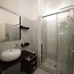 Lusso 5 Beds