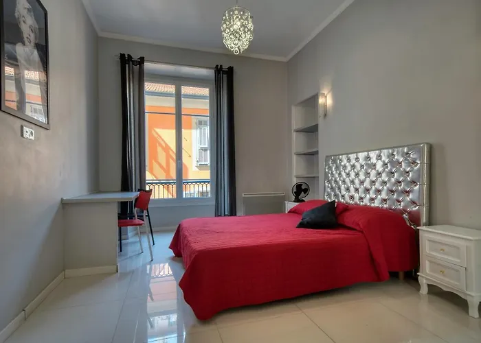 Lusso 5 Beds