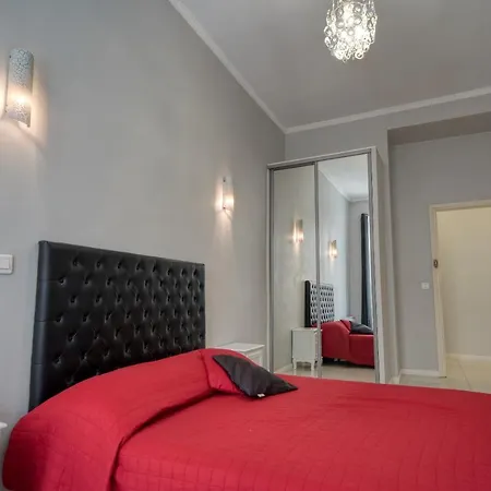 Lusso 5 Beds * Nicea
