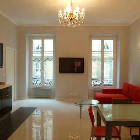 Lusso 5 Beds